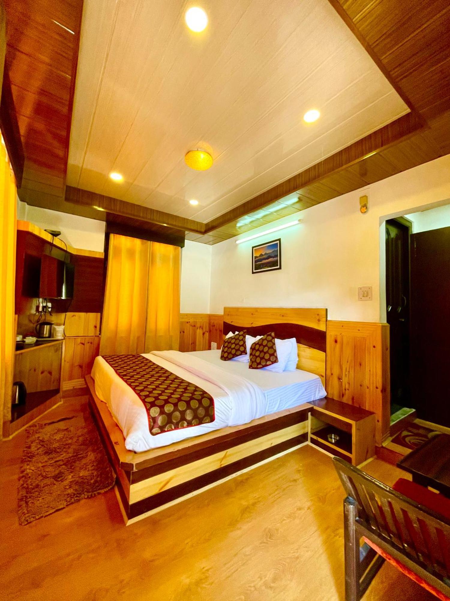 Hotel Rollingrang Kalpa Exterior photo