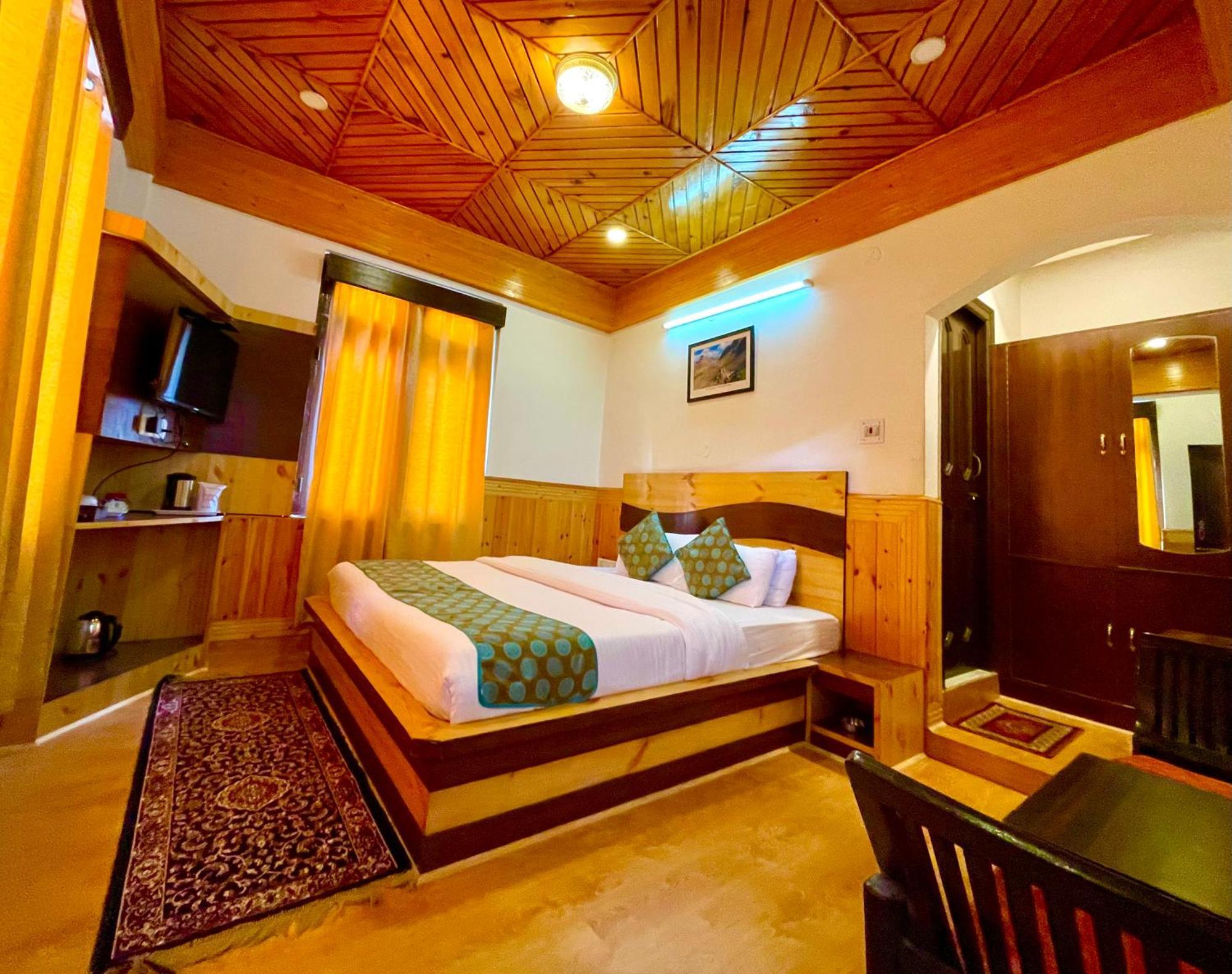 Hotel Rollingrang Kalpa Exterior photo